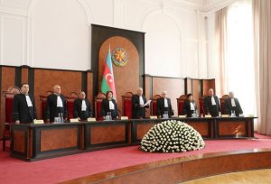 Konstitusiya Məhkəməsinin iclasında seçkilərin yekun nəticələri təsdiqləndi